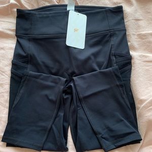 Black Fabletics leggings